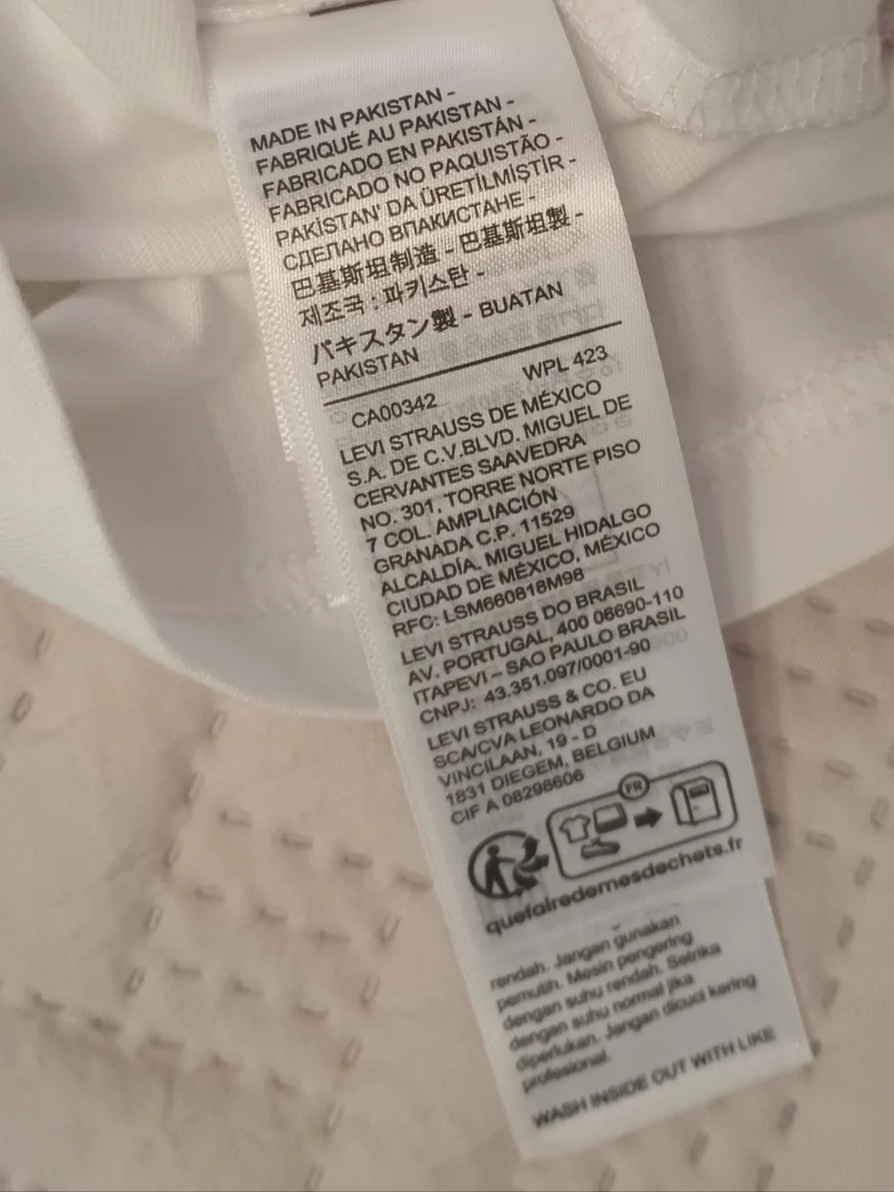 Men's Levi's White Crewneck T-Shirt with‎ Graphics On The Back 3XL